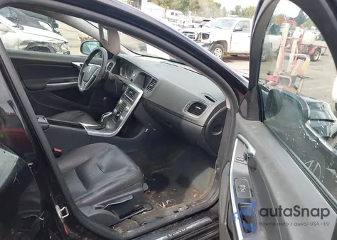 2017 Volvo S60 T5 Dynamic из США, поврежденный, VIN YV126MFL5H2421951